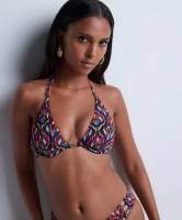 Бюстгалтер трикутник