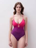 Для пляжу цільний купальник