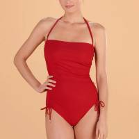 Для пляжу цільний купальник