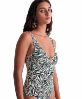 Для пляжу цільний купальник