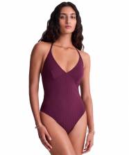 Для пляжу цільний купальник